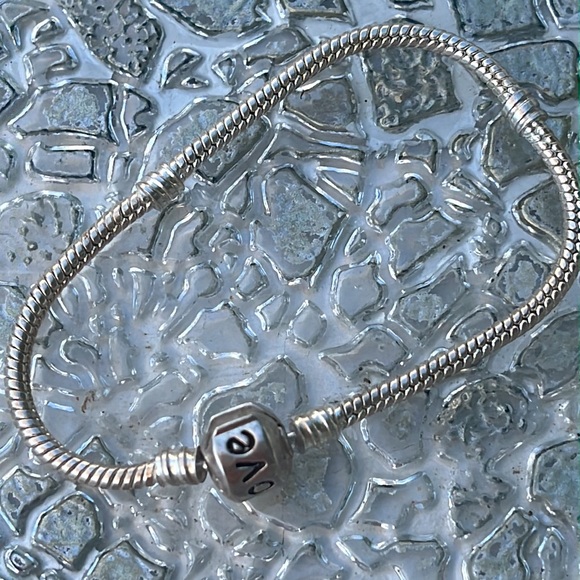 Pandora “LOVE” Bracelet 925 silver - Picture 4 of 4